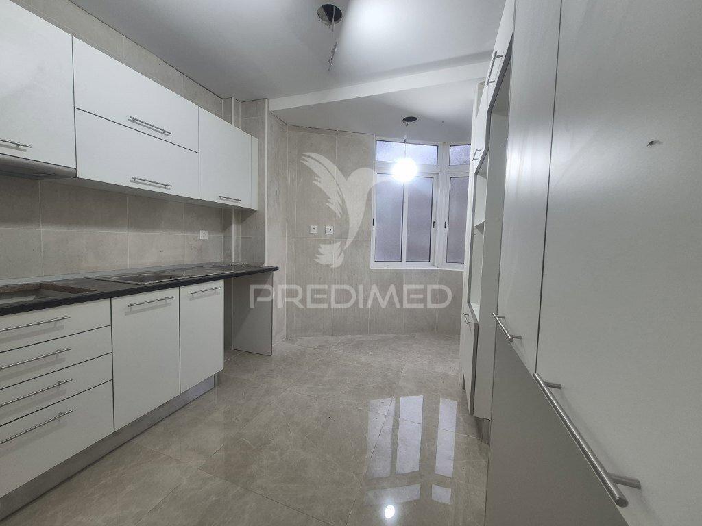 ? apartamento t2 em póvoa de santo adrião, odivelas