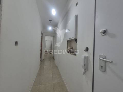 ? apartamento t2 em póvoa de santo adrião, odivelas