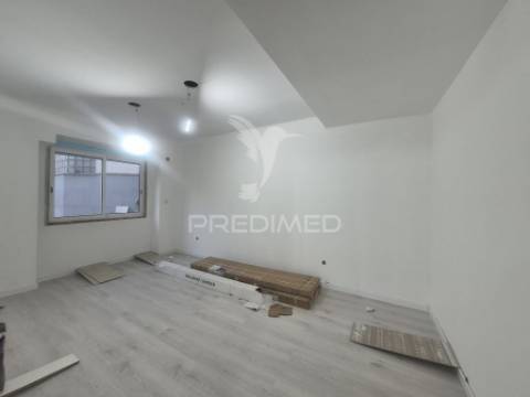 ? apartamento t2 em póvoa de santo adrião, odivelas