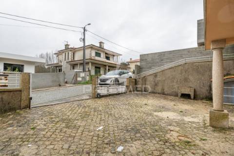 Moradia t5 à venda em são pedro d’este – braga