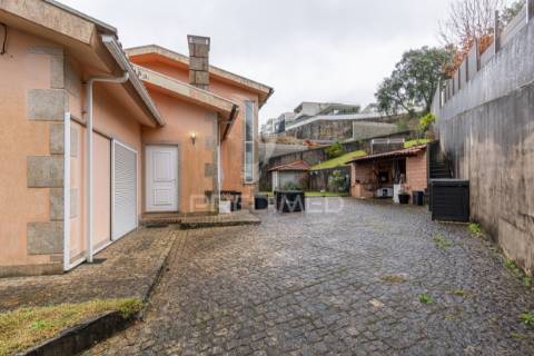 Moradia t5 à venda em são pedro d’este – braga