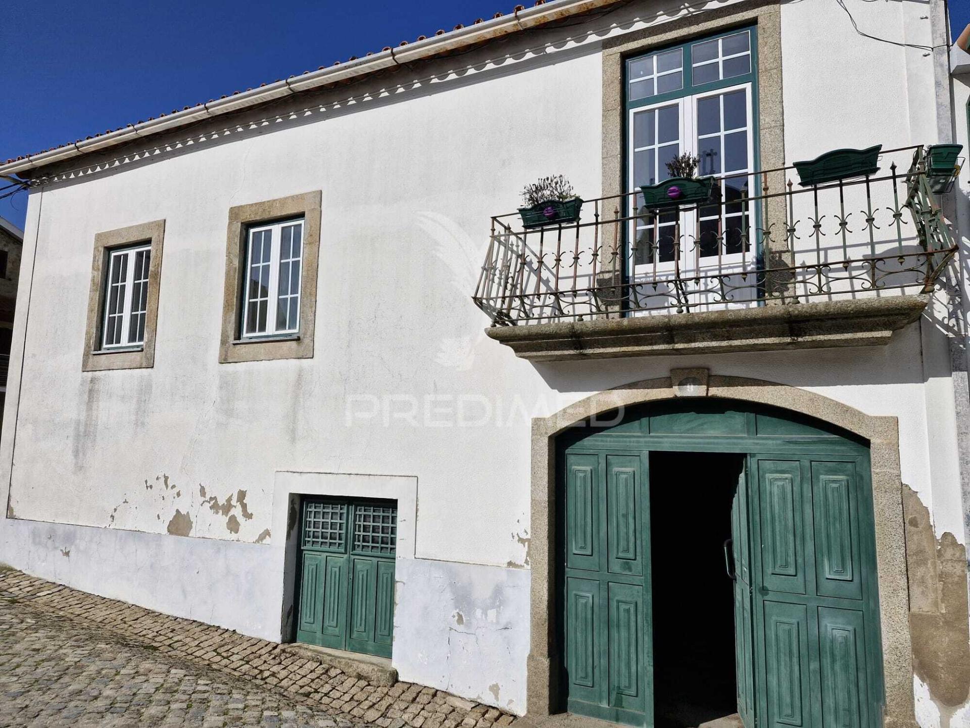 Casa centenária com charme na serra da estrela – fundão