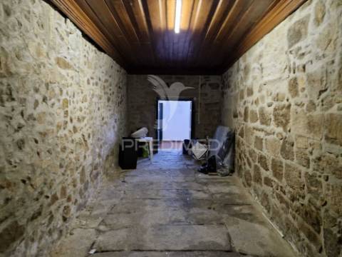 Casa centenária com charme na serra da estrela – fundão