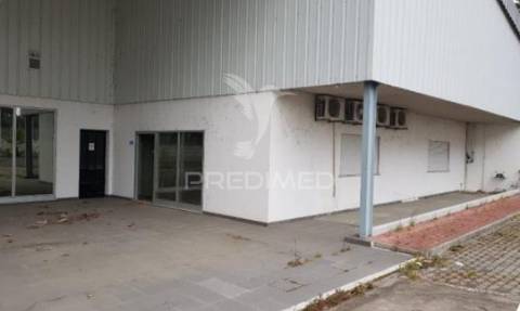 Edifício industrial à venda – zona industrial de muge