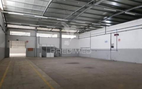 Edifício industrial à venda – zona industrial de muge