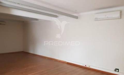 Edifício industrial à venda – zona industrial de muge