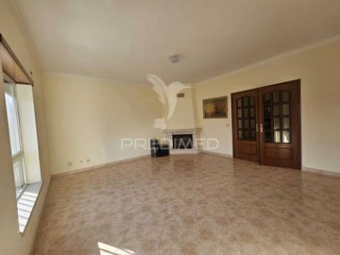 Apartamento t2 para arrendamento