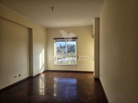 Apartamento t2 para arrendamento