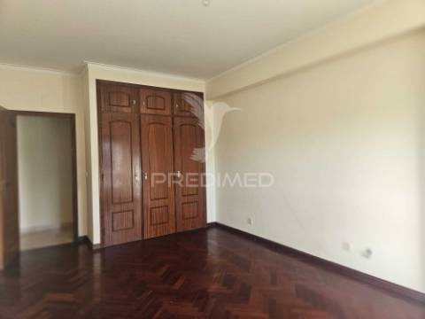 Apartamento t2 para arrendamento