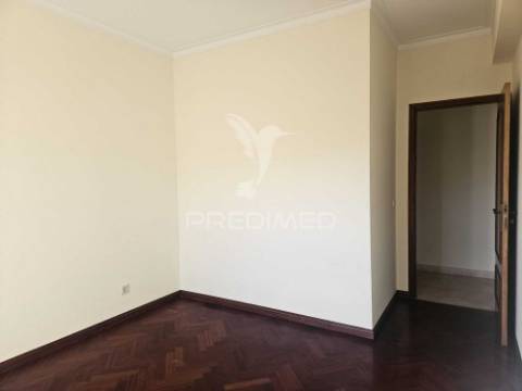 Apartamento t2 para arrendamento