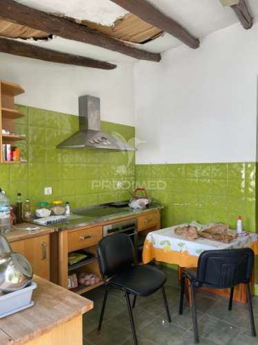 Moradia t3 com quintal na salvada