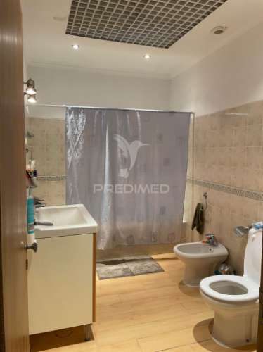 Moradia t3 com quintal na salvada