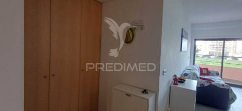 Apartamento t1 à venda na praia da rocha – condomínio paraíso sol da rocha