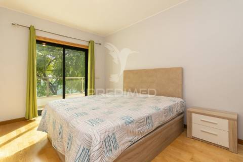 Apartamento t3 com parqueamento . montijo