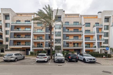 Apartamento t3 com parqueamento . montijo