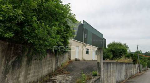 Armazém com 2.115 m² em préstimo, águeda