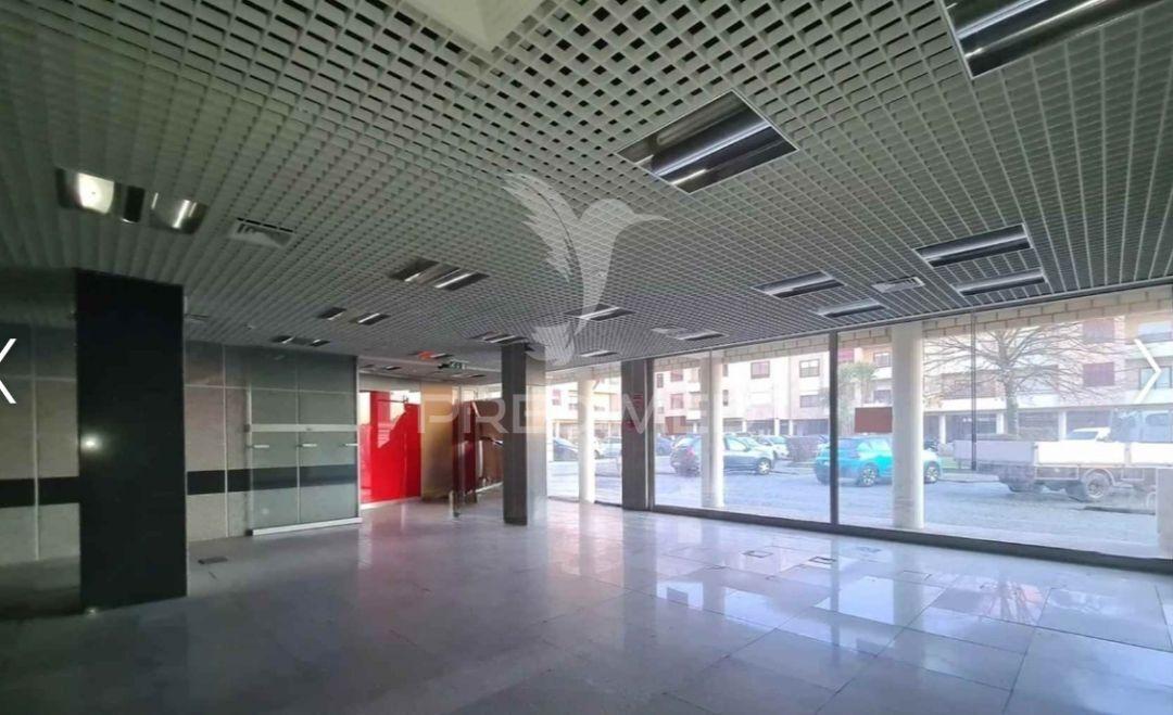 Loja c/ 105m2 - ovar