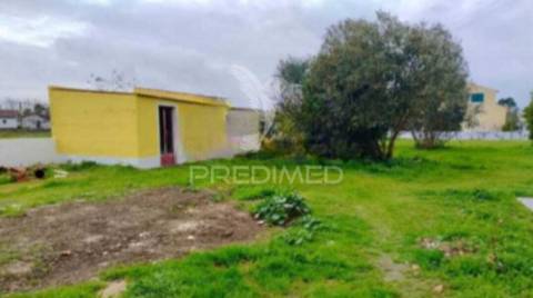 Moradia v3 com piscina em salvaterra de magos