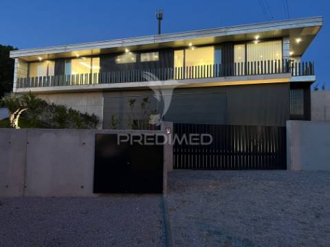 Moradia de luxo t3 com três suítes em dume, braga