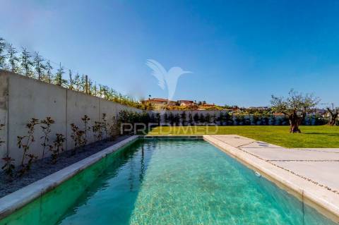 Moradia de luxo t3 com três suítes em dume, braga