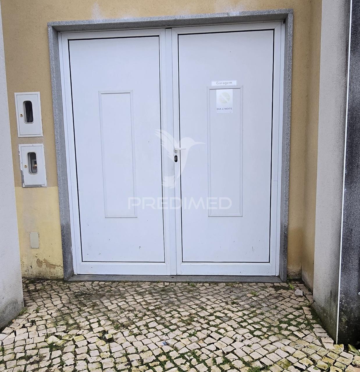 Garagem no centro da cidade