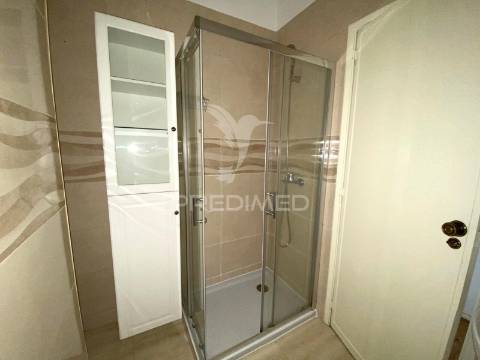 T2 em são domingos de benfica para venda