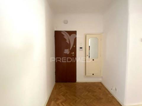 Arrendamento t2 em são domingos de benfica