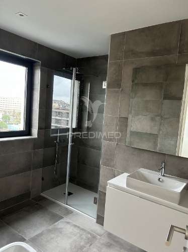 Apartamento t0 novo com garagem em paranhos