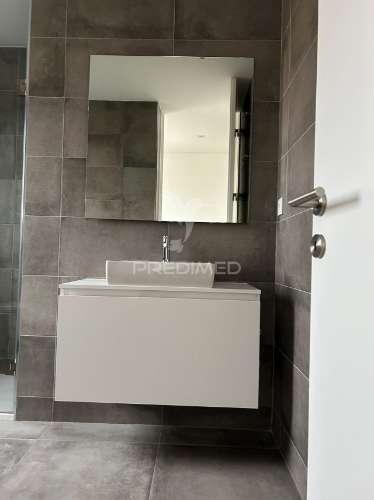 Apartamento t0 novo com garagem em paranhos