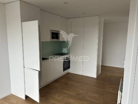 Apartamento t0 novo com garagem em paranhos