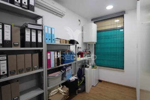 Loja para escritório ou serviços - colinas do oriente, montijo