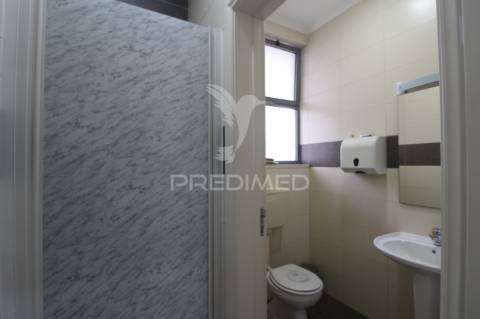 Loja para escritório ou serviços - colinas do oriente, montijo