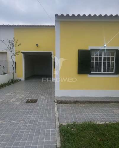 Moradia v3 com piscina | glória do ribatejo | a 45 min de lisboa