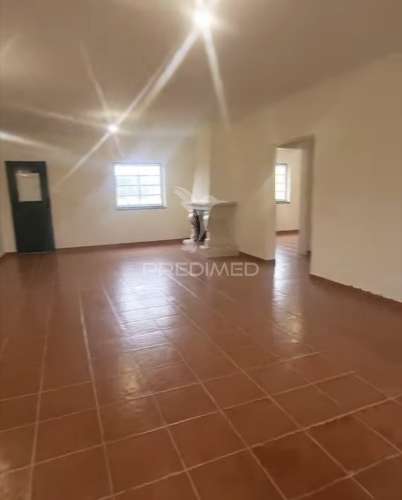 Moradia v3 com piscina | glória do ribatejo | a 45 min de lisboa