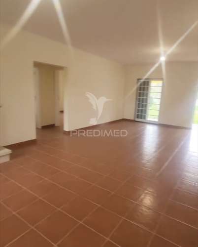 Moradia v3 com piscina | glória do ribatejo | a 45 min de lisboa