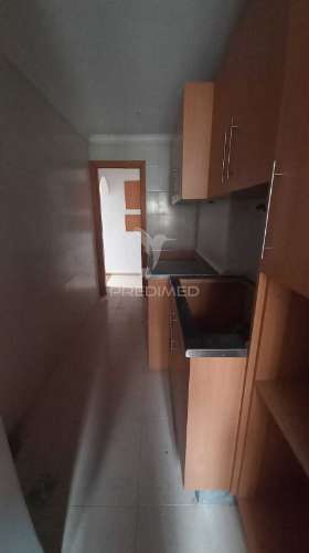 T2 remodelado no bairro da torre, cascais, com excelente localização