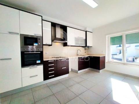 Moradia t3+1 | remodelada | ericeira