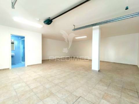 Moradia t3+1 | remodelada | ericeira