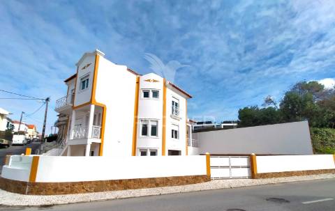 Moradia t3+1 | remodelada | ericeira