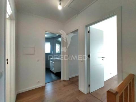 Moradia t3+1 | remodelada | ericeira