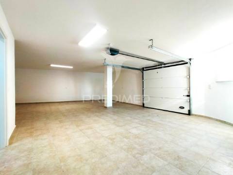 Moradia t3+1 | remodelada | ericeira