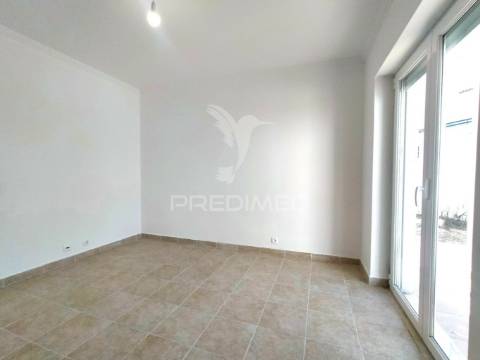 Moradia t3+1 | remodelada | ericeira