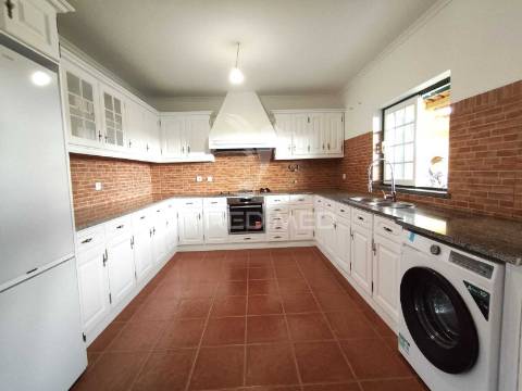 Moradia com piscina e jardim, glória do ribatejo, salvaterra de magos.