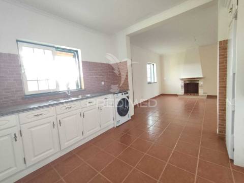 Moradia com piscina e jardim, glória do ribatejo, salvaterra de magos.