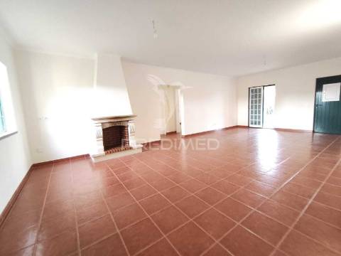 Moradia com piscina e jardim, glória do ribatejo, salvaterra de magos.