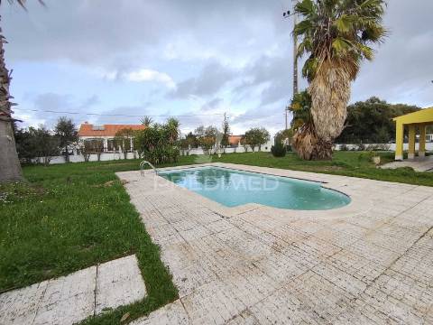 Moradia com piscina e jardim, glória do ribatejo, salvaterra de magos.