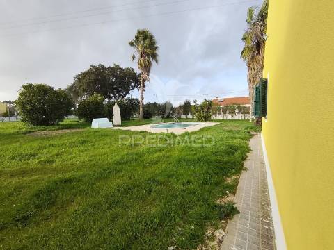 Moradia com piscina e jardim, glória do ribatejo, salvaterra de magos.