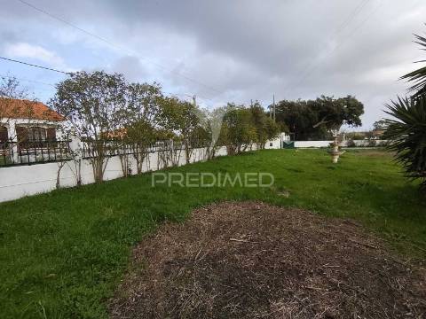 Moradia com piscina e jardim, glória do ribatejo, salvaterra de magos.