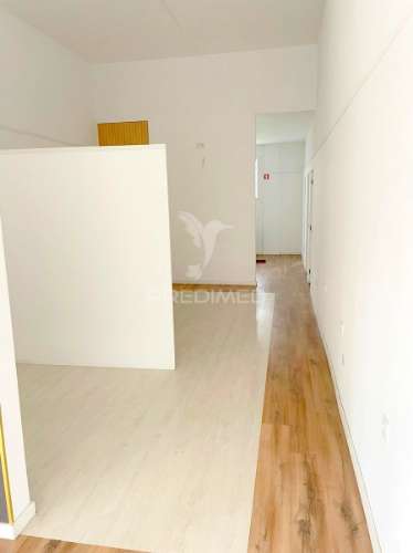 Arrenda-se loja 70 m2 / matosinhos sul