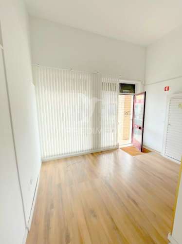 Arrenda-se loja 70 m2 / matosinhos sul